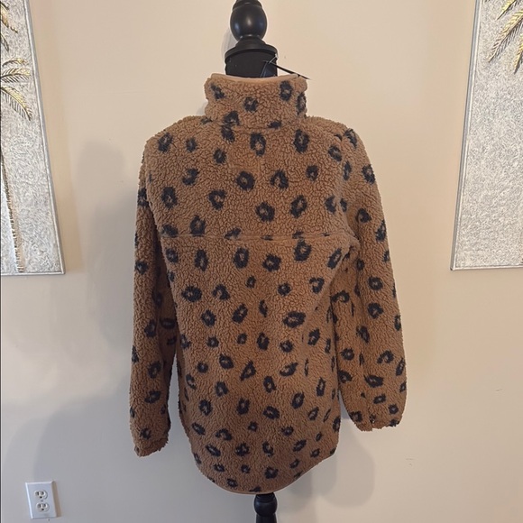 Brown Leopard Print Fleece Pullover - Picture 6 of 6